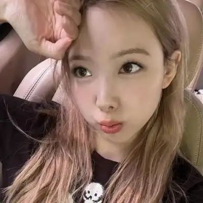 孔骞璨